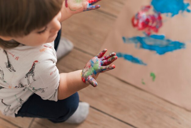 Kreatywne metody nauczania dla maluchów: odkrywamy świat przez zabawę