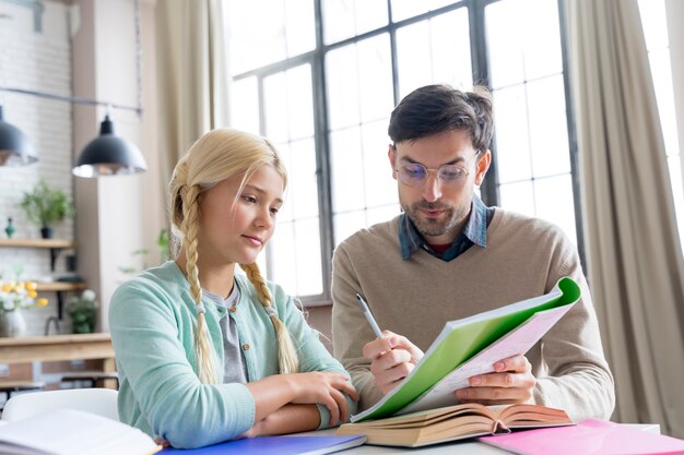 Jak profesjonalne wsparcie może ułatwić proces tworzenia twojej pracy dyplomowej?