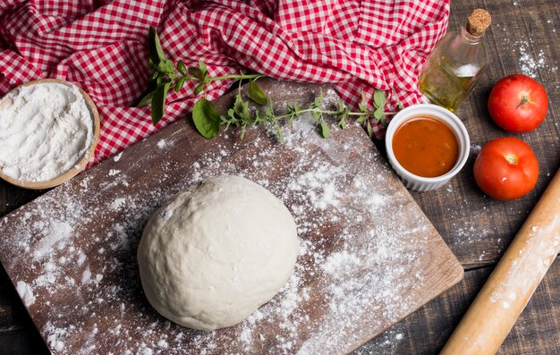 Jak wybrać idealne urządzenie do wyrabiania ciasta na pizzę?